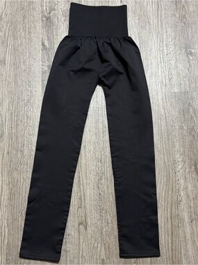 NIKIBIKI Womens High Rise Ribbed Waistband Ankle Leggings Yoga One Size Black